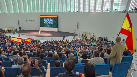 Vista general del aforo para escuchar al l�der de Vox, Santiago Abascal 