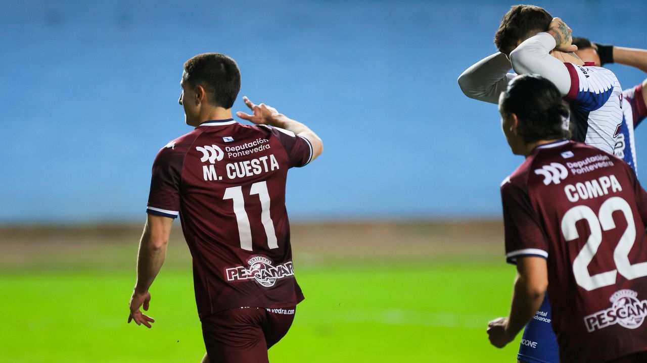 Una apisonadora llamada Pontevedra pasa por encima del Real Avilés (0-3)