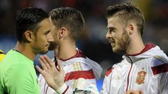 De Gea saluda a Keylor Navas en un amistoso entre Espa�a y Costa Rica