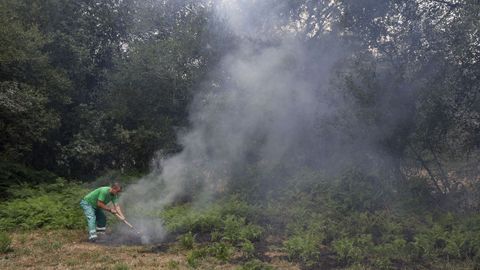 Incendio forestal no Macizo Central Ourensán.