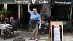 La cafeter�a Club Deportivo Ciudad no para de recibir llamadas de aficionados del Deportivo de A Coru�a debido a una confusi�n.
