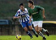 El futbolista solo tiene 24 a�os y espera volver a jugar en categor�as superiores.