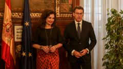 La ministra de Hacienda, con el presidente de la Xunta, el pasado verano