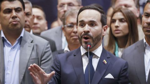 Abelardo de la Espriella en un acto.