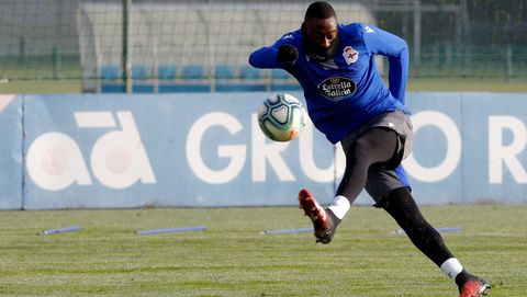 MUJAID. 2022. Canterano. Interesa la ampliaci�n de su contrato, pero sin urgencias