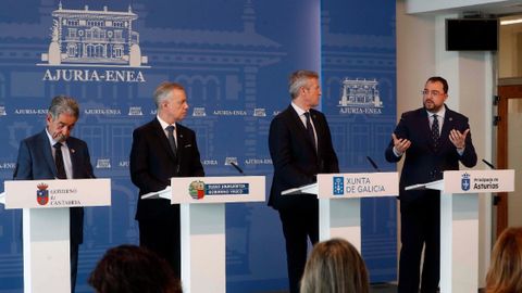 (I-D) El presidente de Cantabria, Miguel �ngel Revilla (PRC); el Lehendakari, I�igo Urkullu; el presidente de la Xunta de Galicia, Alfonso Rueda, y el presidente del Principado de Asturias, Adri�n Barb�n