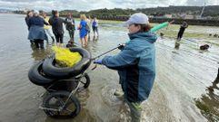 El marisqueo a pie es un sector vital en el fondo de la r�a de Pontevedra