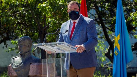 El presidente del Principado, Adrin Barbn, durante el acto de conmemoracin en Tua del bicentenario del pronunciamiento militar del general asturiano Rafael del Riego