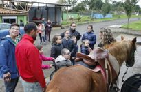 Un paso m�is tambi�n ofrece a sus socios actividades con caballos en la finca San Miguel. 