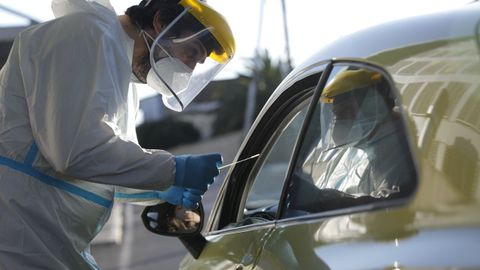 Pruebas del covid en el Chuac, de A Coru�a