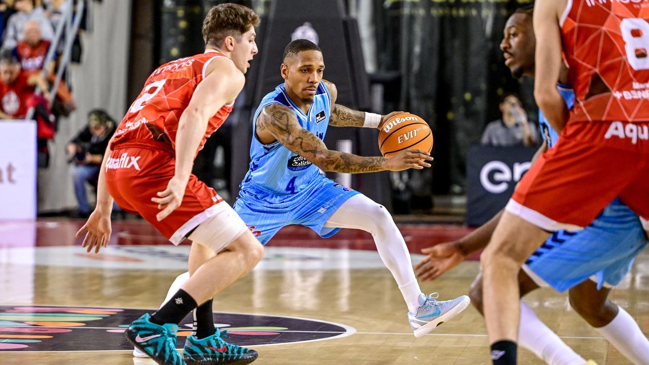 Breogán-Manresa, dos colosos del rebote ofensivo para estrenar el videomarcador del Pazo