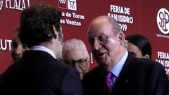 El rey Juan Carlos, hace dos semanas, con el rostro amoratado todav�a por la operaci�n