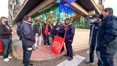 Trabajadores de Otis en Vigo, este viernes por la ma�ana