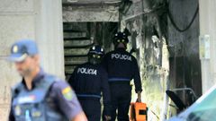 As vieron los vecinos el incendio de la casa okupada de Vigo