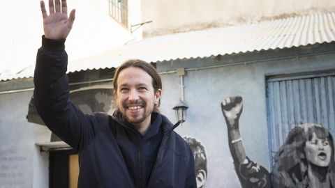 Pablo Iglesias ha ido al cine. 