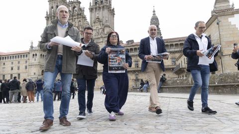 Pilar Lueiro present� el CorreSan con el presidente de la Federaci�n Galega de Atletismo, Iv�n Sanmart�n, y los representantes de entidades colaboradoras