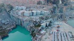 Cantera de granito en O Porri�o.
