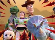 El triceratops Trixie ser clave en la aventura de los muecos.