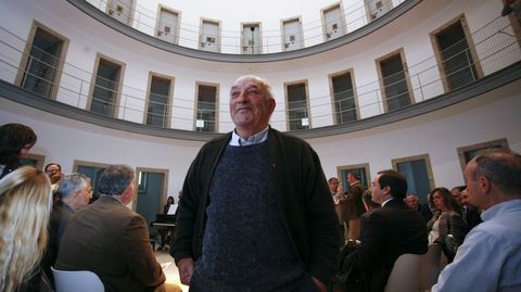 El exrecluso Santos Costa, detenido por la polic�a franquista en 1967, acudi� a la apertura. Estuvo preso ocho d�as por ir a una protesta para pedir libertad