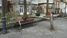 Destrozos ocasionados por el viento hace unas semanas en Corcubi�n. 