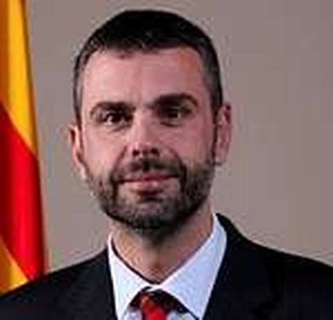Santi Vila, un consejero catal�n distante de Mas
