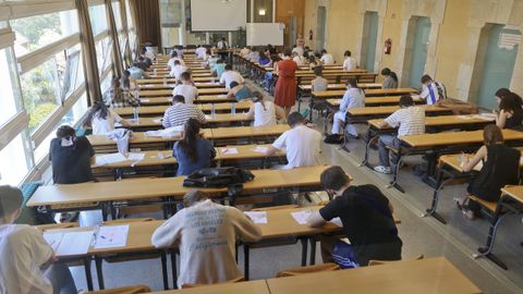 Examen de selectividad esta semana en el campus de Ferrol
