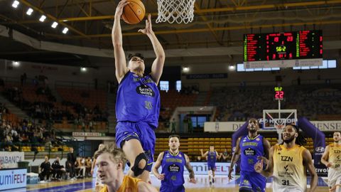 Isaac V�zquez, en un partido en el Pazo