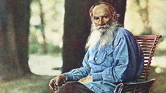 Retrato en color de Lev Tolst�i en la propiedad de Y�snaia Poliana, realizado por Prokudin-Gorskii en mayo de 1908