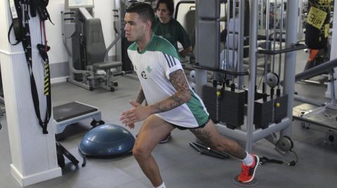 Sanabria, en el gimnasio, ya con los colores b�ticos