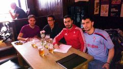 Emilio, �lvaro, Osel y Adri�n son algunos de los miembros de la pe�a