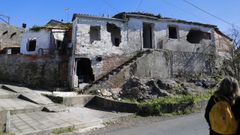Este grupo de casas de Monte de Conxo, que fueron okupadas, pronto ser�n derribadas por orden municipal