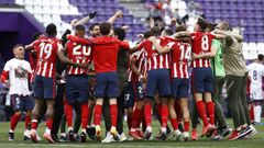 En una Liga en la que el Bar�a ha perdido a Messi y el Madrid a Ramos y Varane, el vigente campe�n, el Atl�tico de Madrid, se presenta como el rival a batir por todos. El conjunto de Simeone, que s� ha invertido en refuerzos, parte con el cartel de favorito en la carrera por el t�tulo