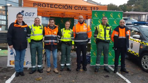 Jornada de convivencia de agrupaciones de Protecc��n Civil en Allariz.M�s de 400 voluntarios se reunieron en esta jornada en Allariz. La Guardia Civil de Tr�fico particip� en la cita