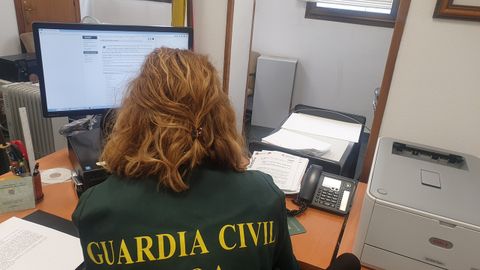 Una agente de la Guardica Civil