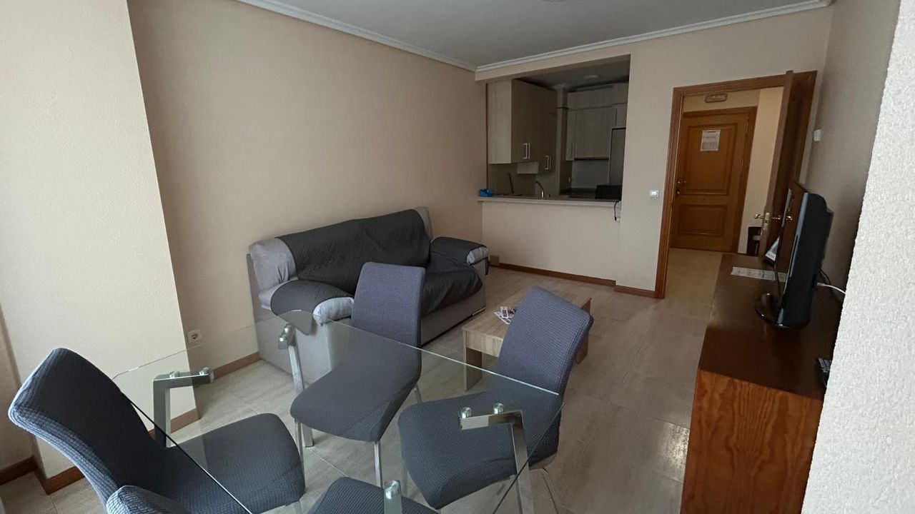 Una asociación ofrece un piso a personas de fuera de Vigo que tienen que tratarse de un cáncer