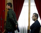 El agente, declarando junto al ciudadano que lo denunci�.