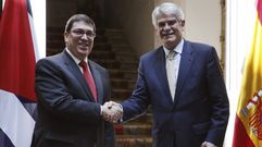 El ministro de Exteriores, Alfonso Dastis, junto a su homlogo cubano, Bruno Rodrguez, con quien ha mantenido una reunin este lunes en Madrid