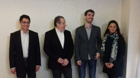 Pablo Sim�n, con los diputados de Ciudadanos