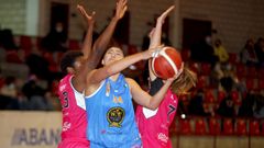 Las im�genes del partido entre el Cortegada y el Azpeitia