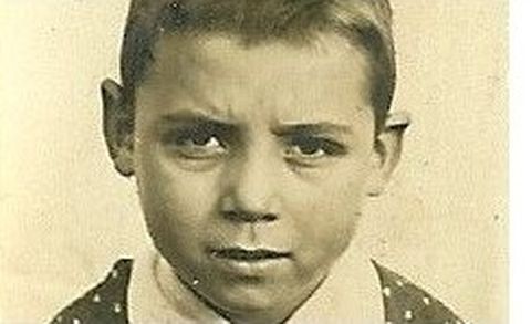 Adolfo �lvarez Torrado, nunha fotograf�a escolar do ano 1954