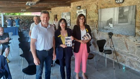 Antonio Puga, Carolia Castieiras y Guadalupe Prado en la presentacin de libro El sarcoma da a da