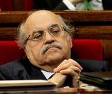 El consejero de Econom�a, Andreu Mas-Colell, durante el pleno que aprob� el pacto fiscal.