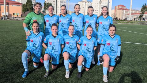 Equipo titular de las barbanzanas en el campo de Elvi�a Grande.