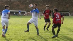 Lance del encuentro entre el Queixas y el Racing San Lorenzo