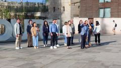 J�come cit� para la foto a 14 personas (el n�mero que marca la mayor�a absoluta).