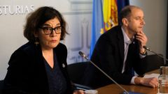  La consejera de Salud, Concepci�n Saavedra(i), y el viceconsejero de Planificaci�n Sanitaria, Pablo Garc�a, presentan en una rueda de prensa la propuesta de reordenaci�n del mapa sanitario, este s�bado en Oviedo