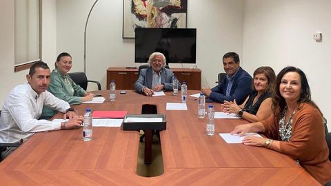 Reuni�n de la mesa de trabajo de comercio local en Ourense.