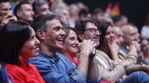 El presidente del Gobierno y secretario general del PSOE, Pedro Snchez, en el acto de apertura de la campaa electoral de las europeas celebrado por su partido en Valencia.