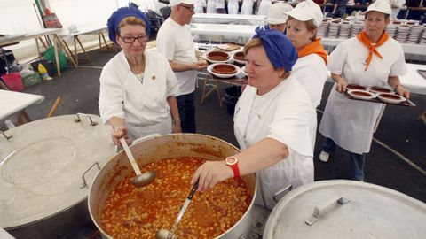 Festa dos callos en Santa Mari�a. 