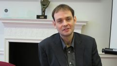 Jes�s Agra recibi� a La Voz de Galicia en su despacho de Londres.